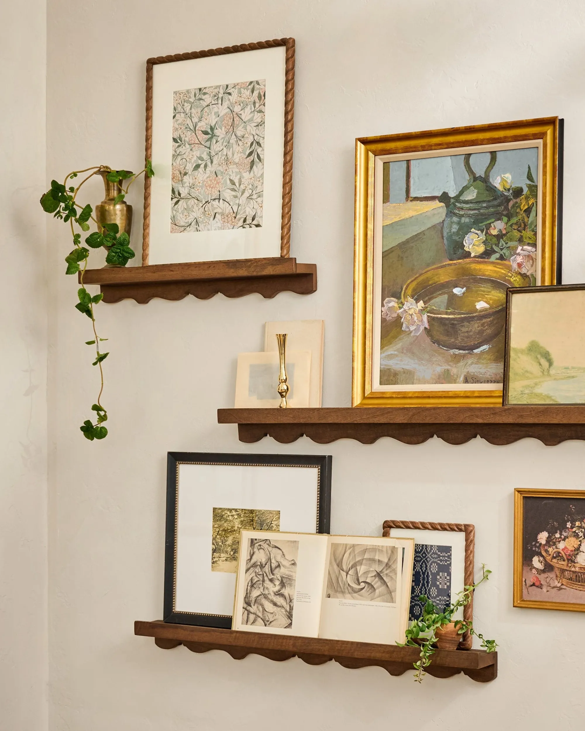 VND8329 Craftmachine India Pvt Ltd Abigail Vintage Inspired Picture Ledge