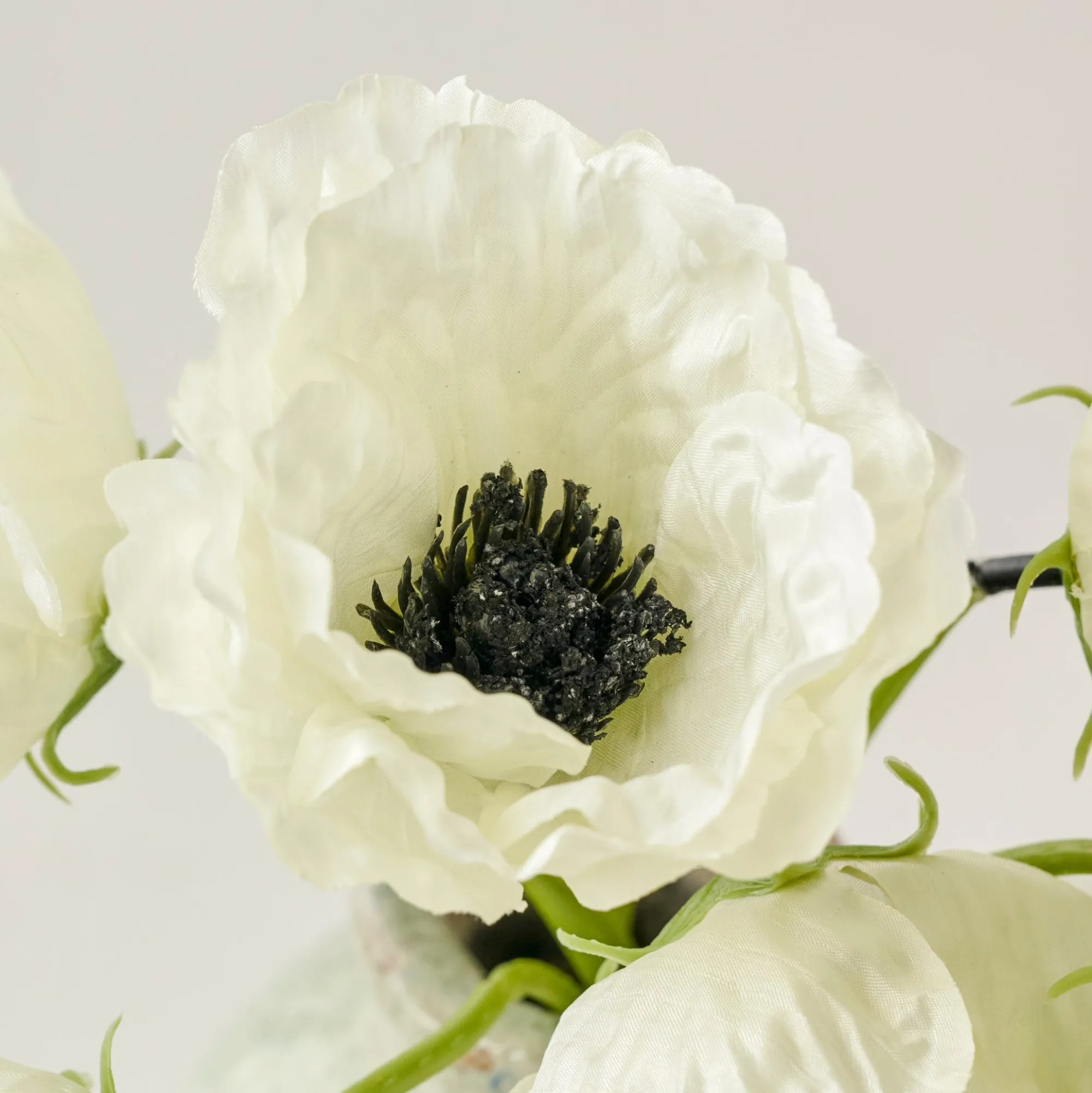 VND0078 K & K Interiors, Inc. Anemone Bouquet