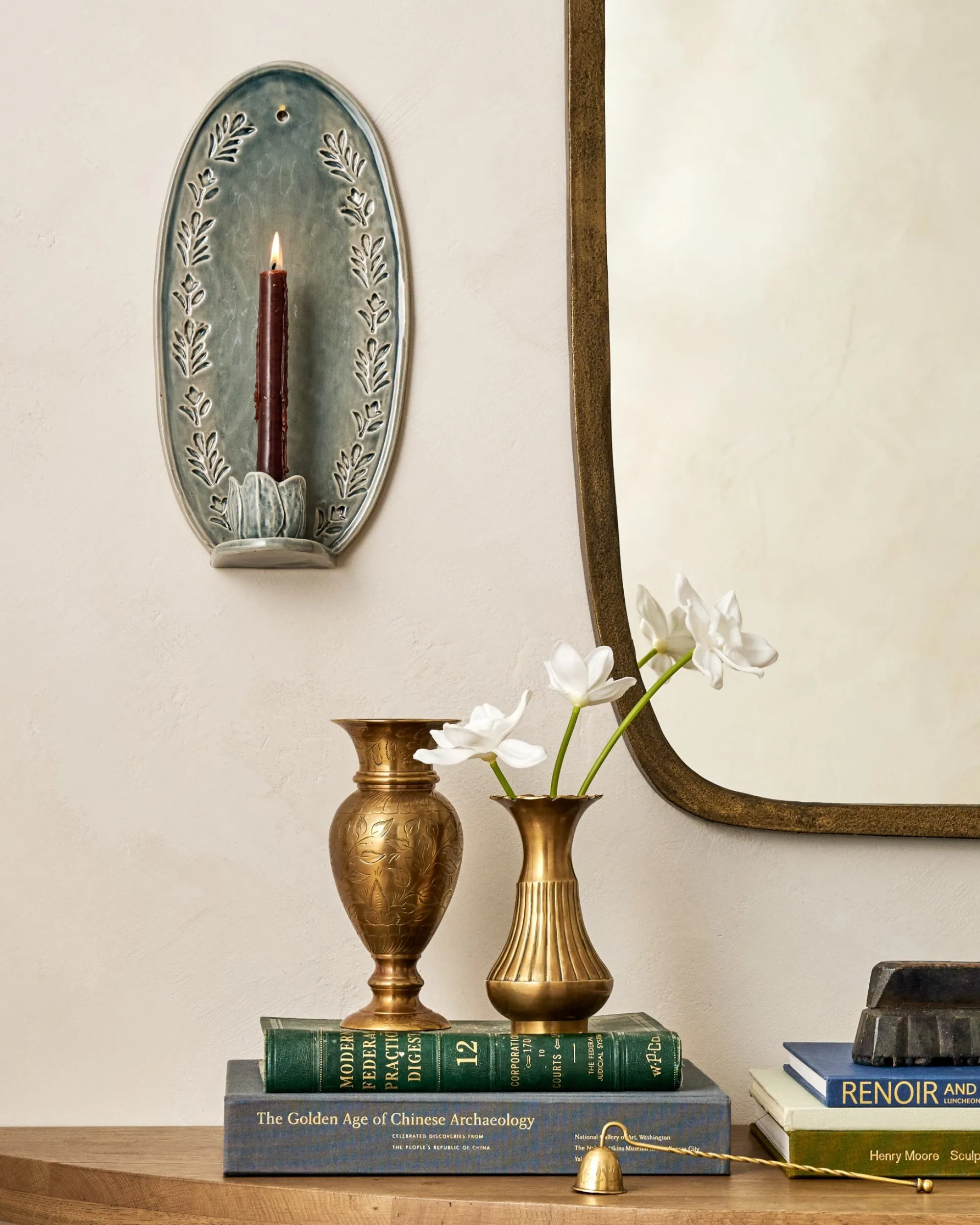 VND6562 Chaozhou Highland Crafts Company Ltd Annie Floral Ceramic Wall Sconce