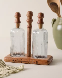 VND7004 BKG OVERSEAS Antiqued Wood Ribbed Glass Oil & Vinegar Set