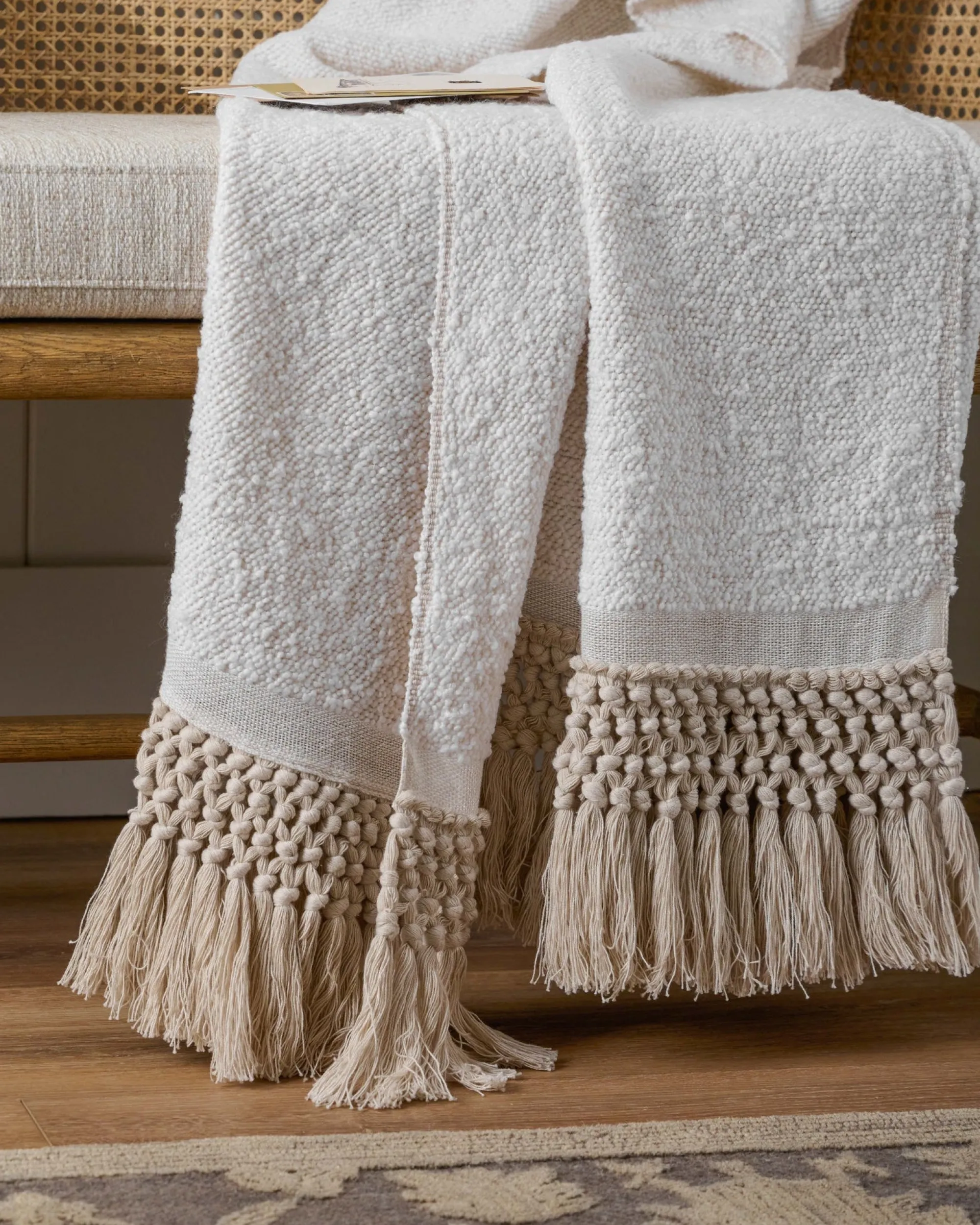 VND7018 Makerspalm, LLC Antique White Essential Tassel Throw