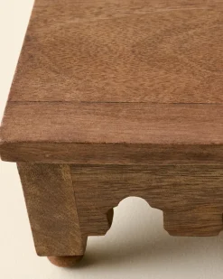 VND8122 R R INDUSTRIES Archie Scalloped Wooden Riser