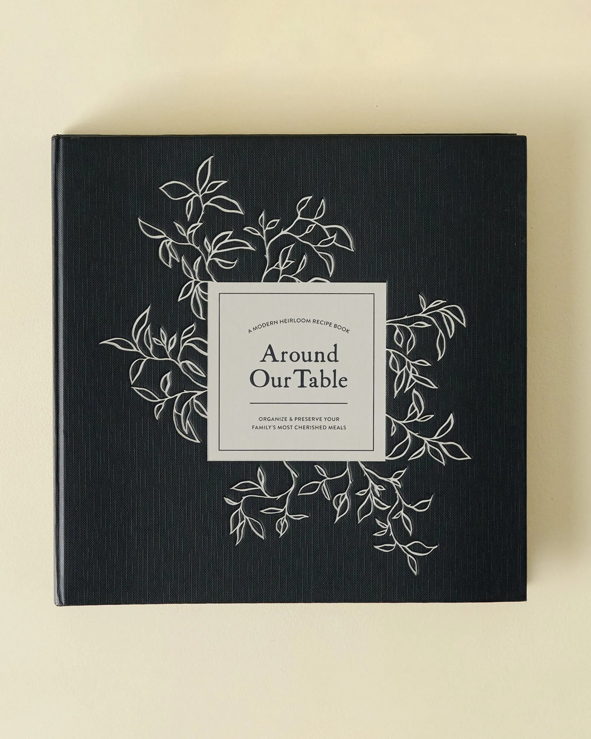 VND6794 Penguin Random House Around Our Table Recipe Binder