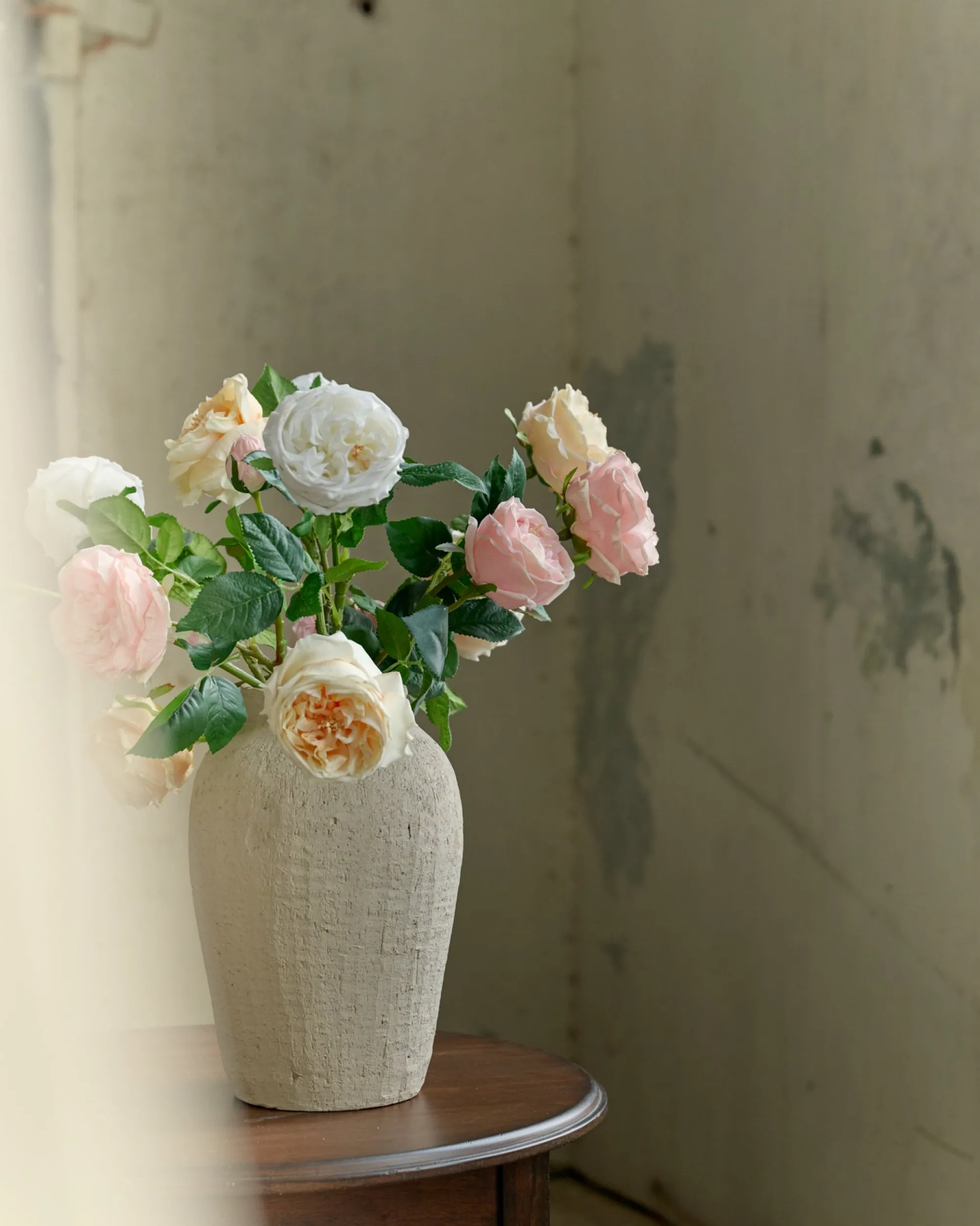 VND0078 K & K Interiors, Inc. Austin Rose Stem