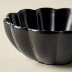 VND0092 Melrose International, LLC Black Scalloped Cereal Bowl