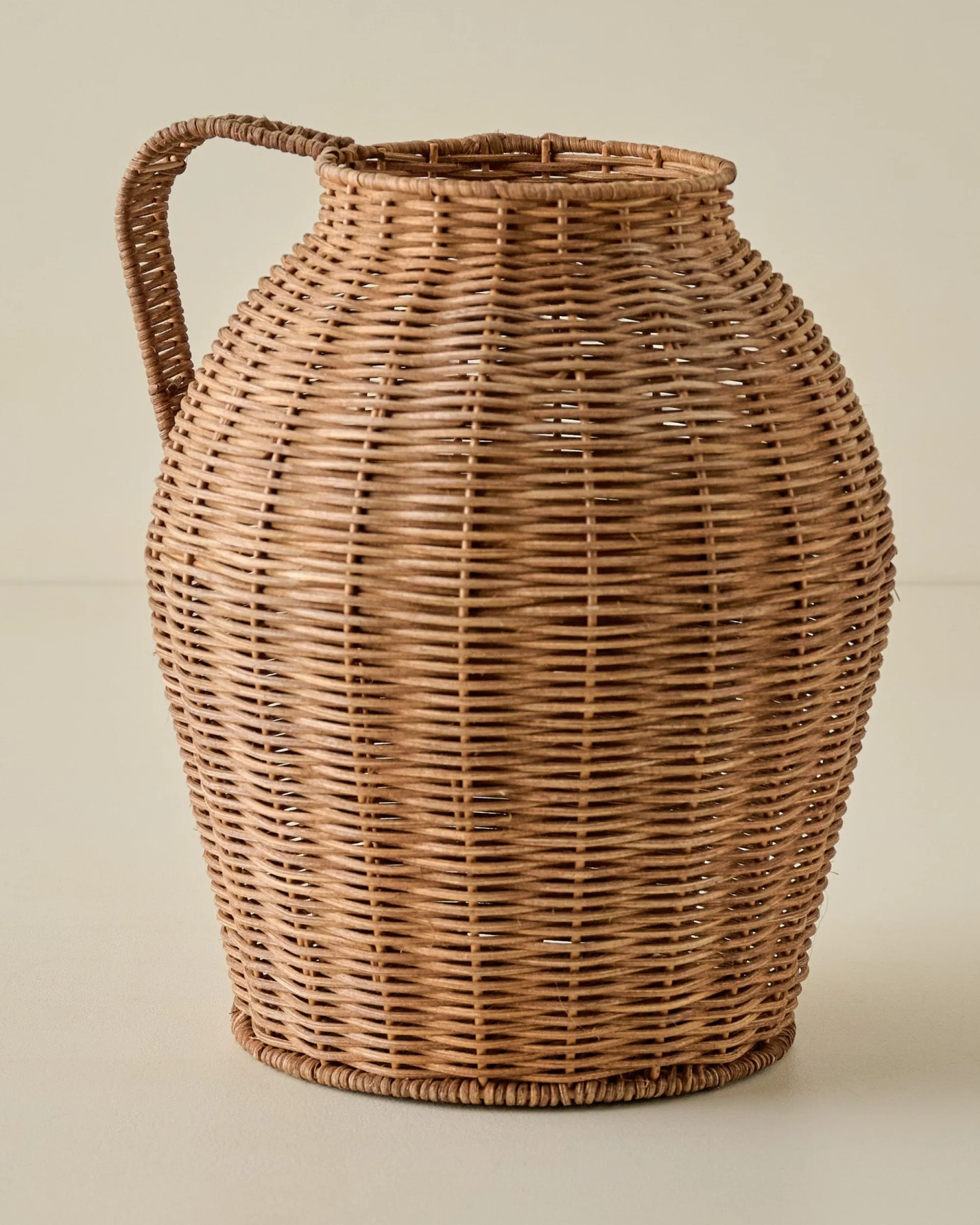 VND0092 Melrose International, LLC Blake Woven Rattan Jug Vase