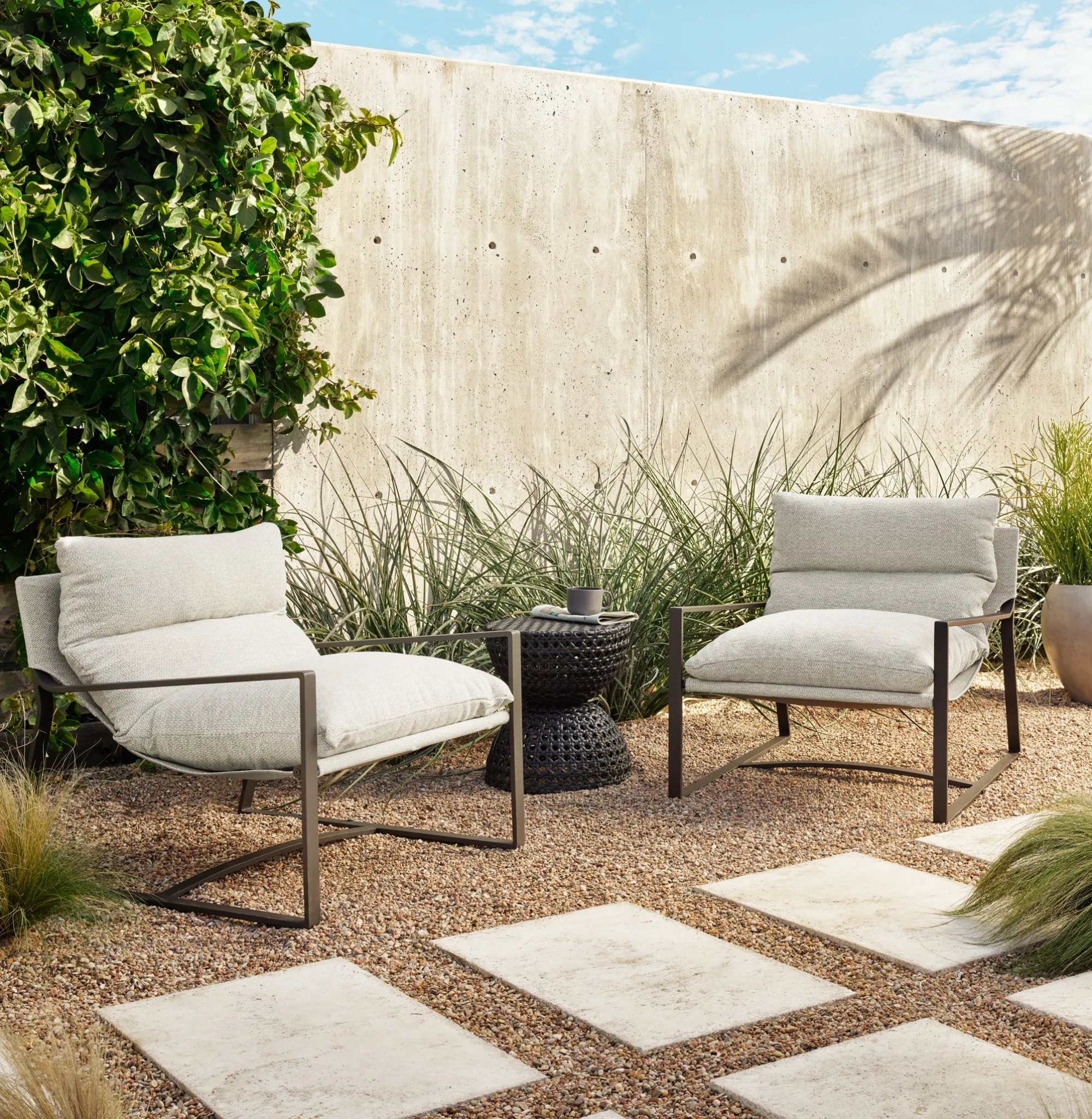VND6200 Four Hands, LLC Bodie Outdoor Sling Chair