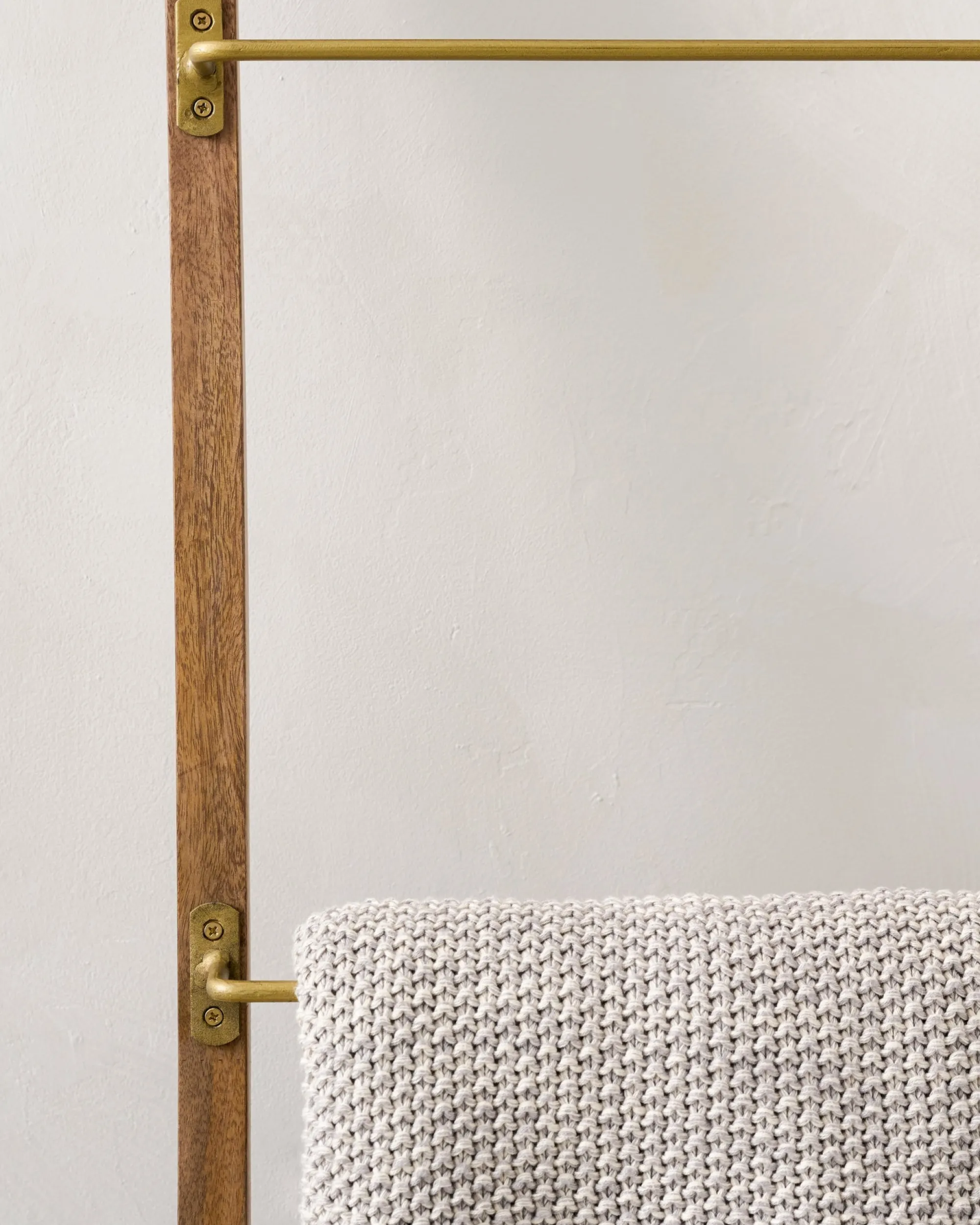 VND8551 MANI ART Brass and Wood Library Ladder