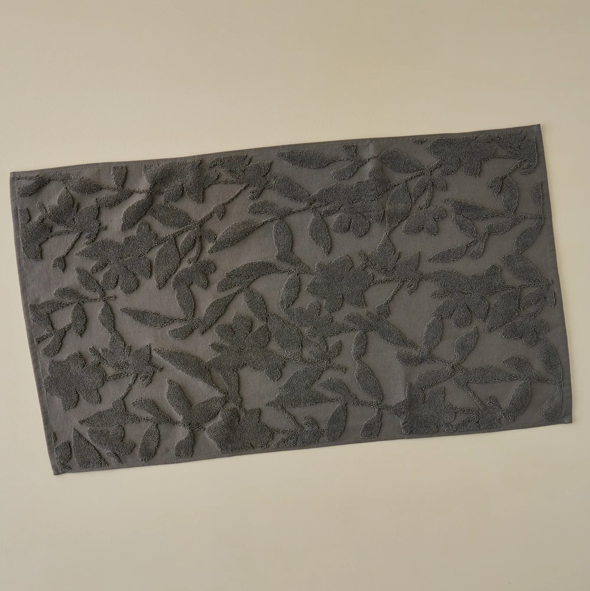 VND6325 The Airtex Group Brown Floral Jacquard Bath Mat
