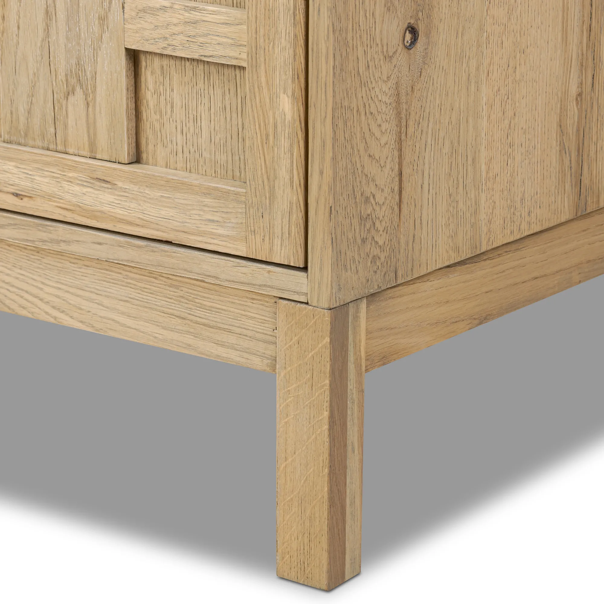 VND6200 Four Hands, LLC Cara Media Console