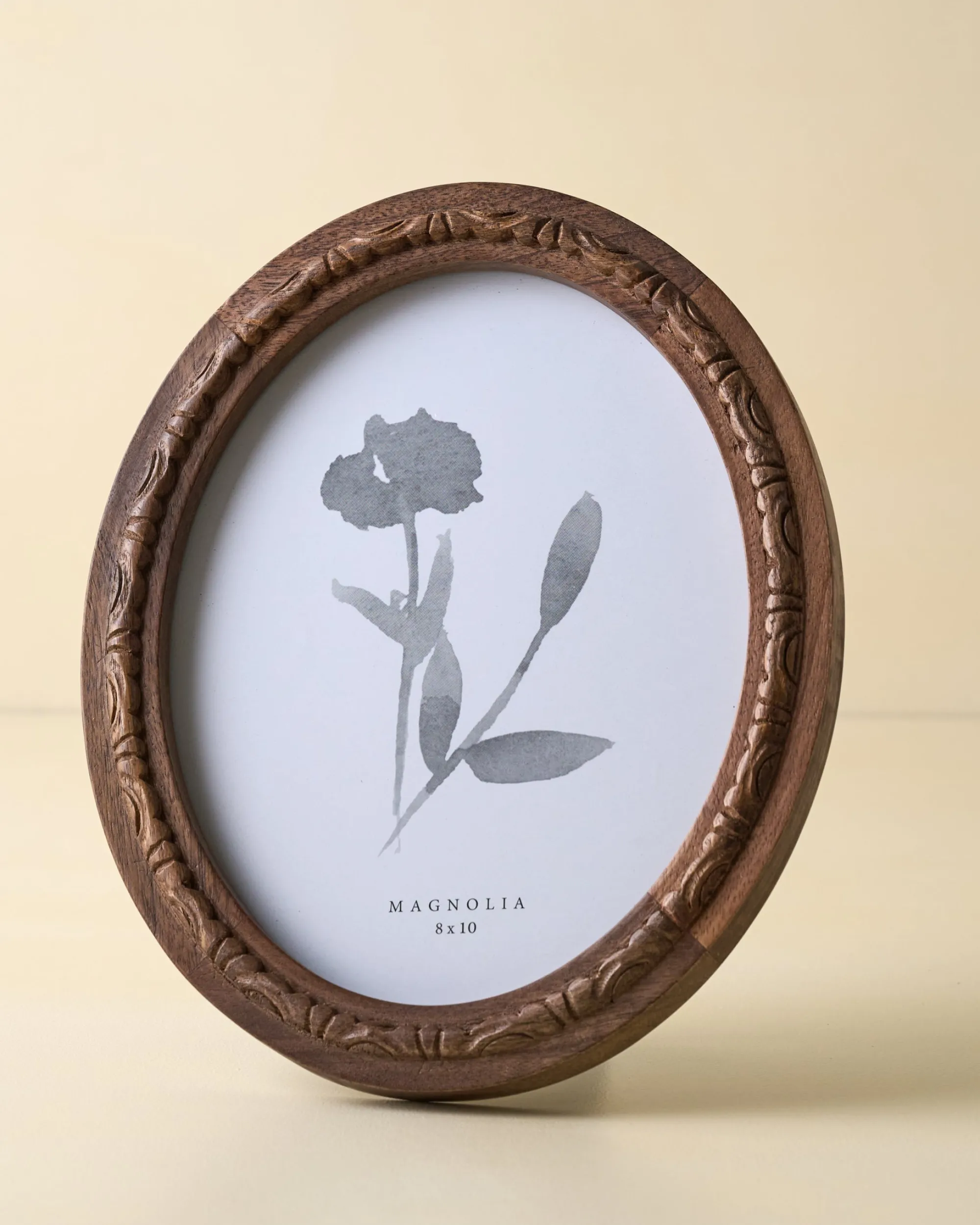 VND8122 R R INDUSTRIES Caroline Carved Wood Oval Photo Frame