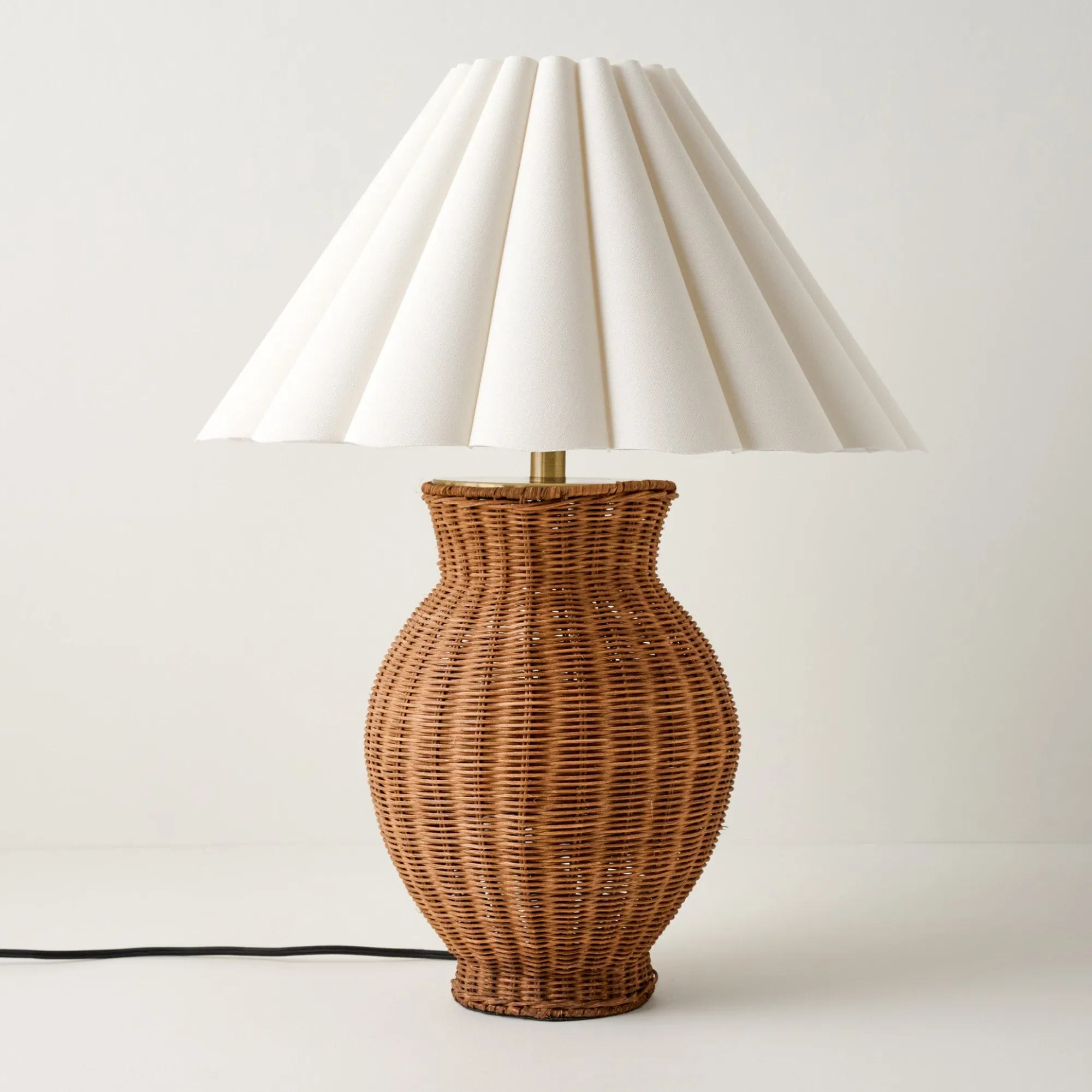 VND6475 StyleCraft Home Collection Cassandra Rattan Table Lamp