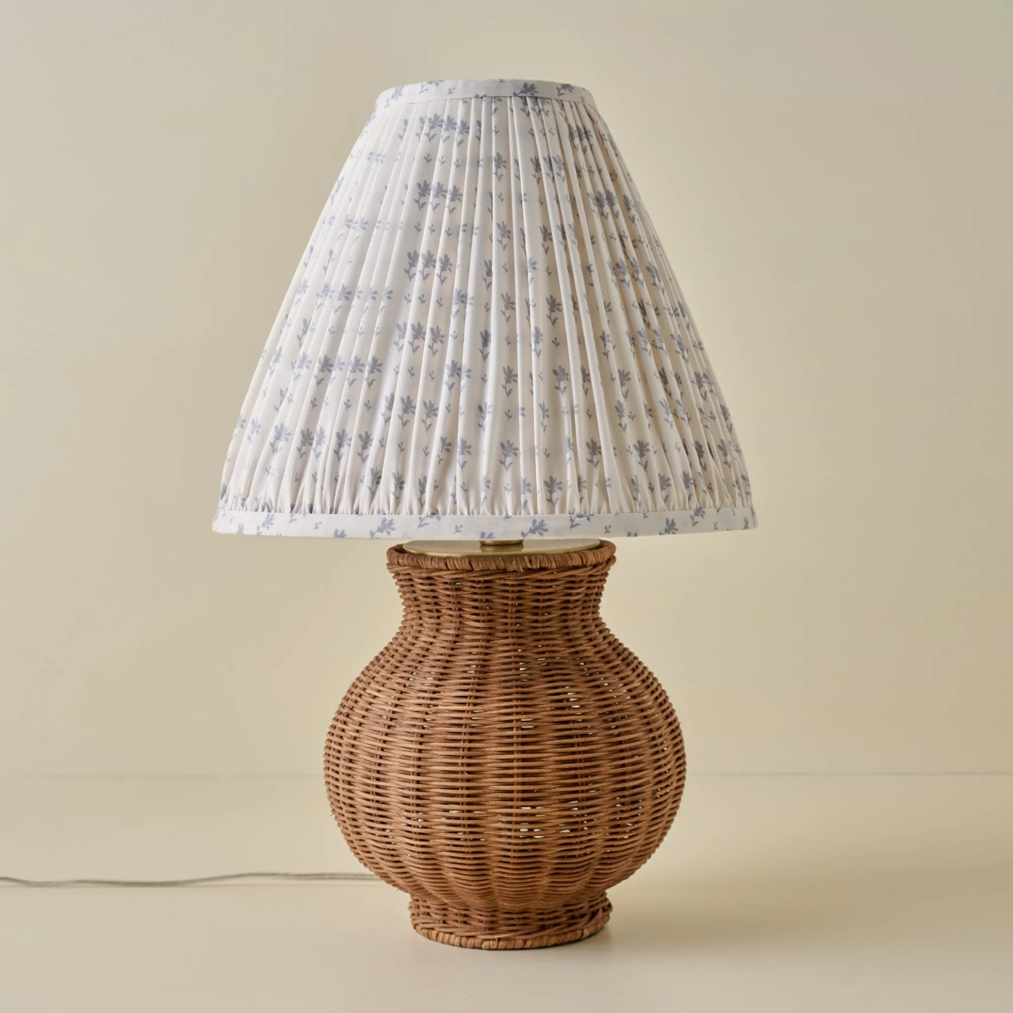 VND6475 StyleCraft Home Collection Cassie Rattan Table Lamp