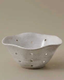 VND7018 Makerspalm, LLC Ceramic Berry Bowl