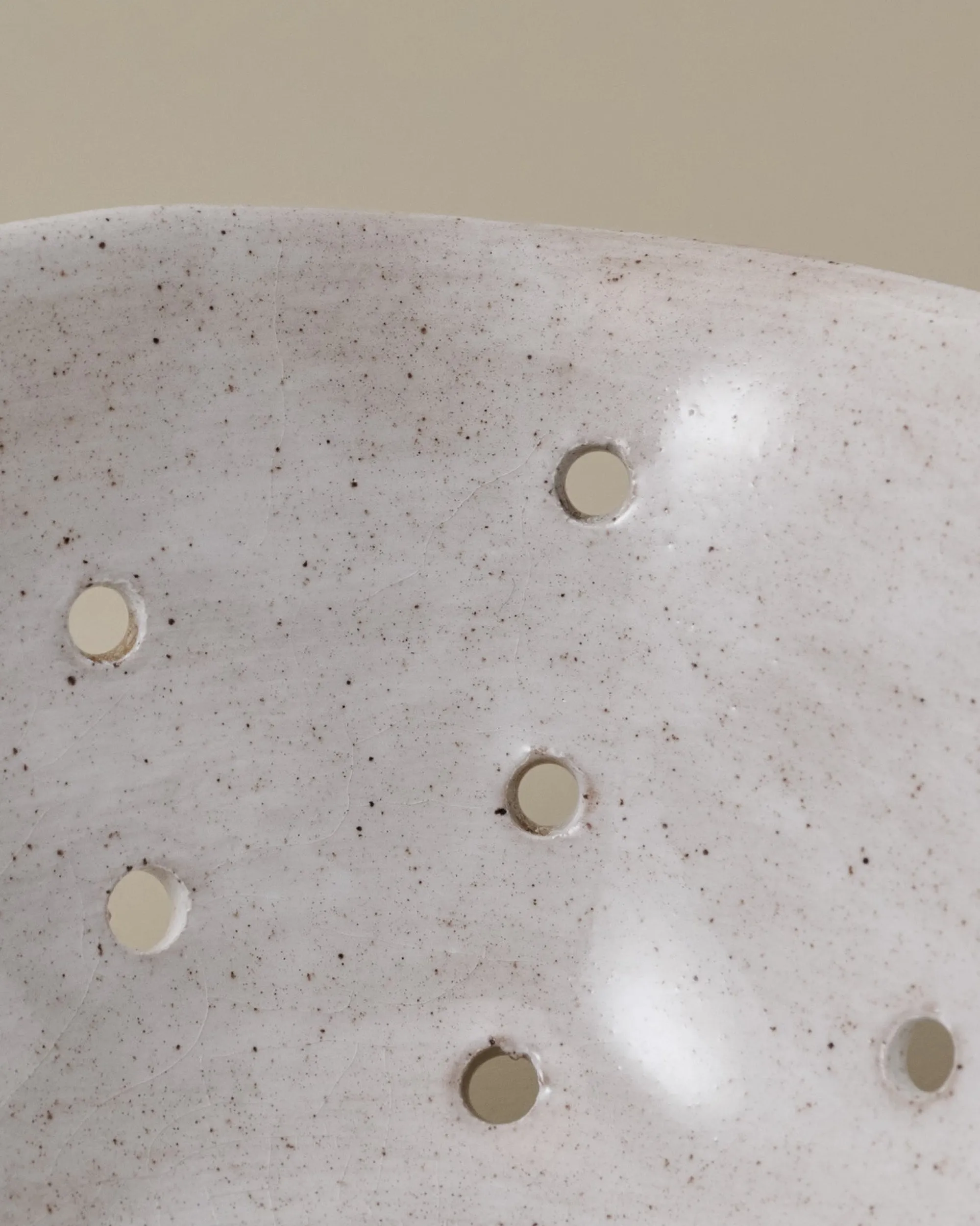VND7018 Makerspalm, LLC Ceramic Berry Bowl