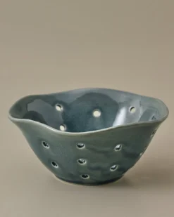 VND7018 Makerspalm, LLC Ceramic Berry Bowl
