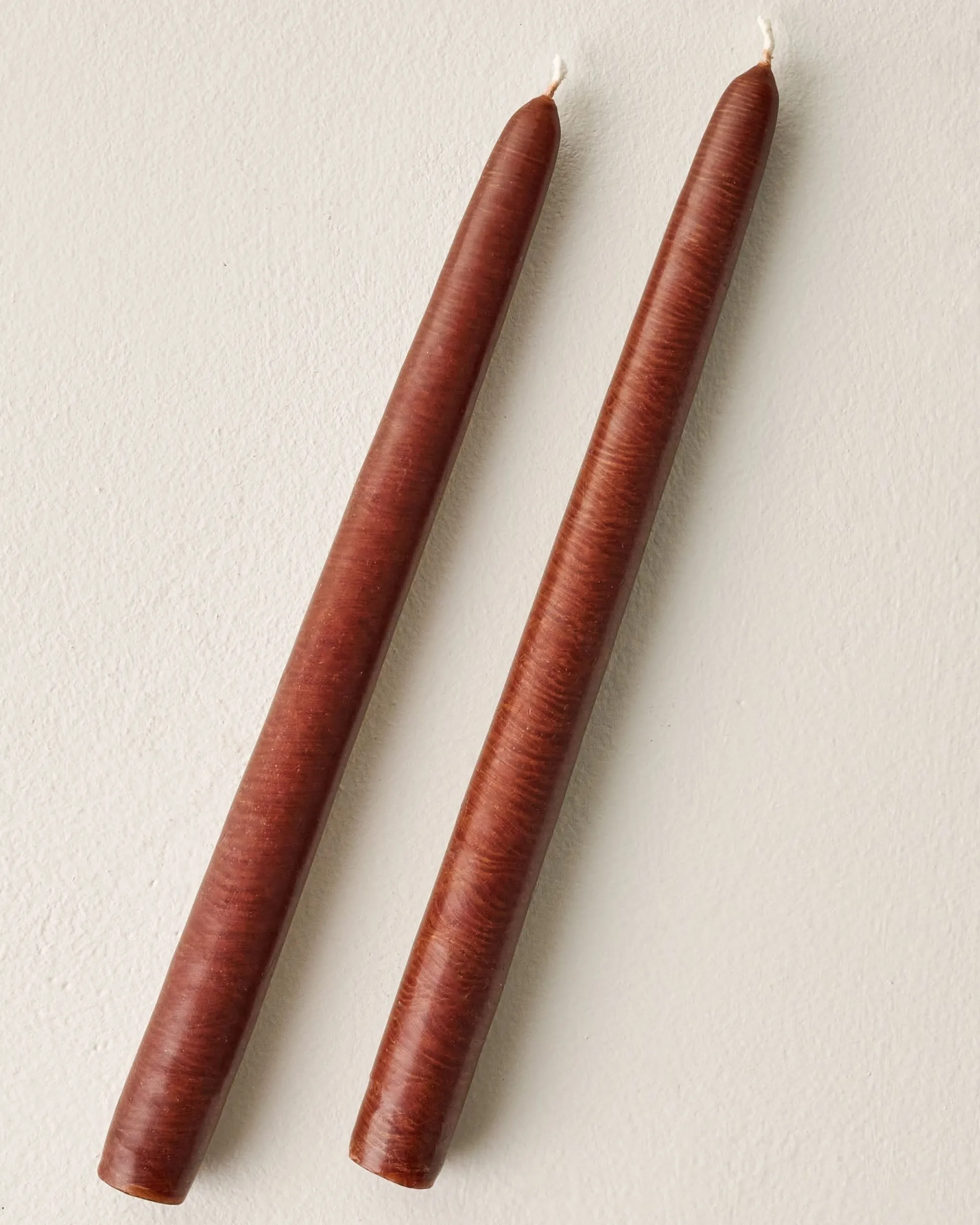 VND5880 Mole Hollow Candles, Ltd. Chestnut Brown Taper