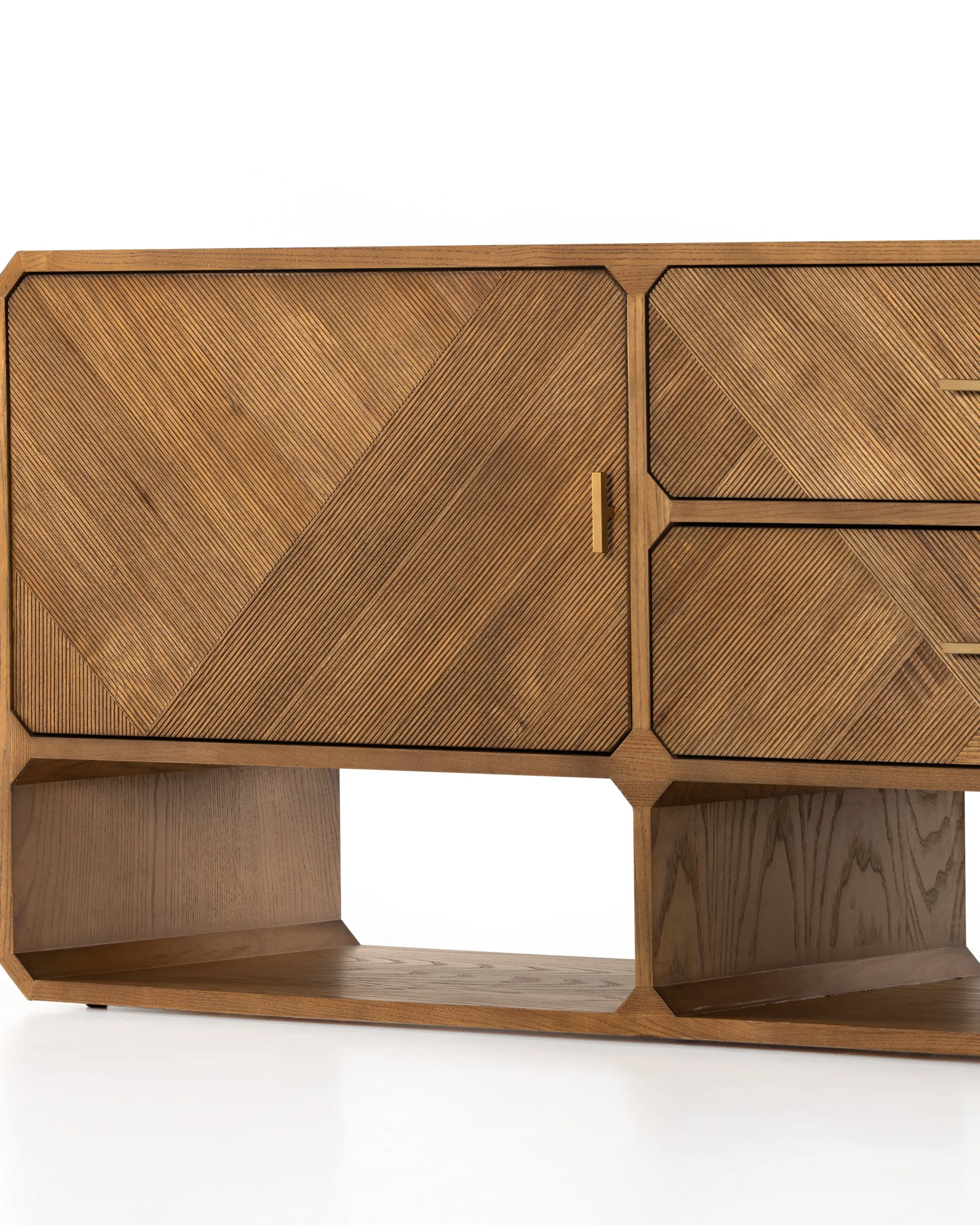 VND6200 Four Hands, LLC Dawn Media Console