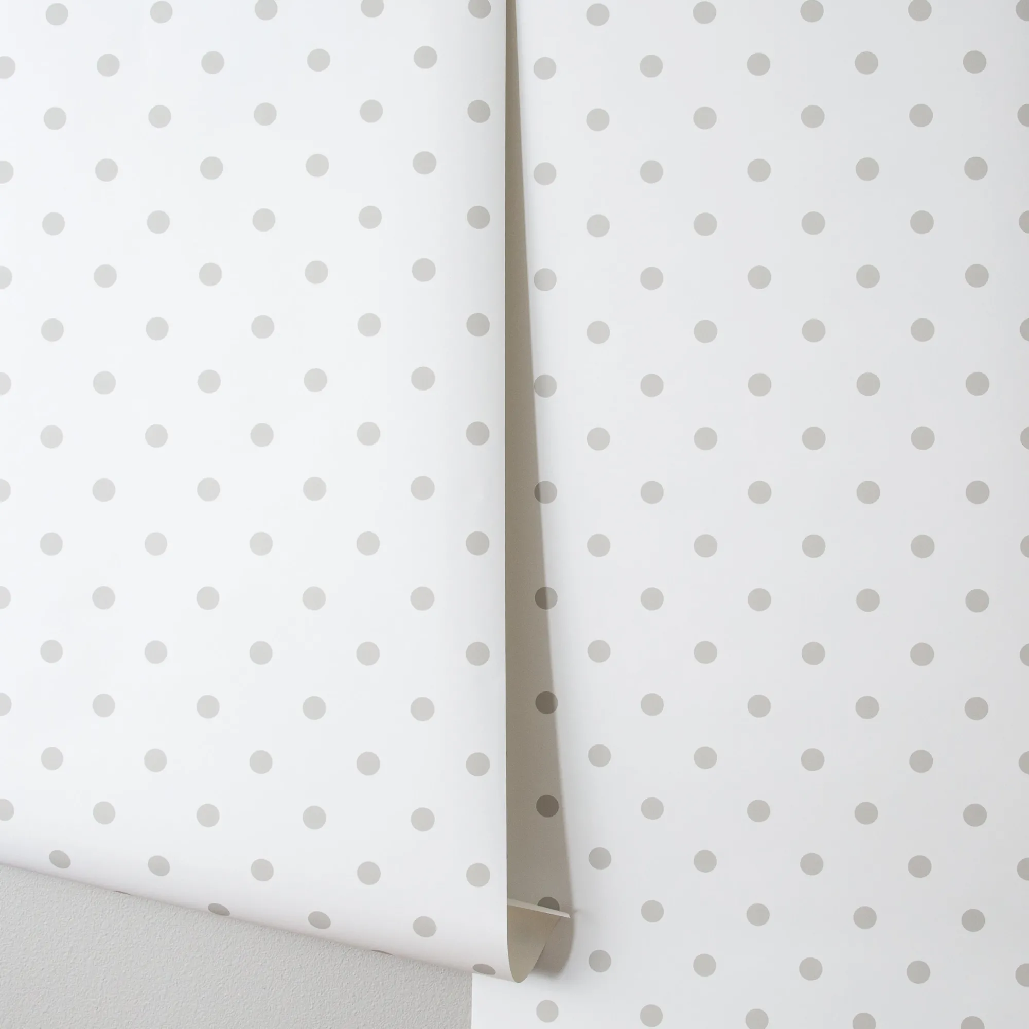 VND2730 York Wallcoverings Dots on Dots Wallpaper