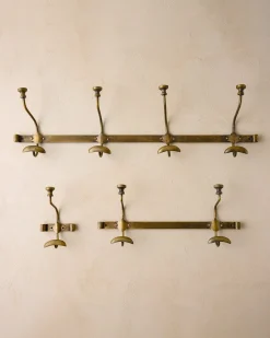 VND6628 Quality Products of India Duke Antique Brass Metal Wall Hooks
