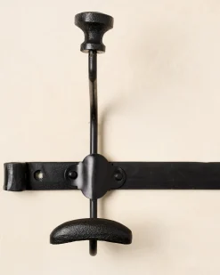 VND6628 Quality Products of India Duke Metal Wall Hooks