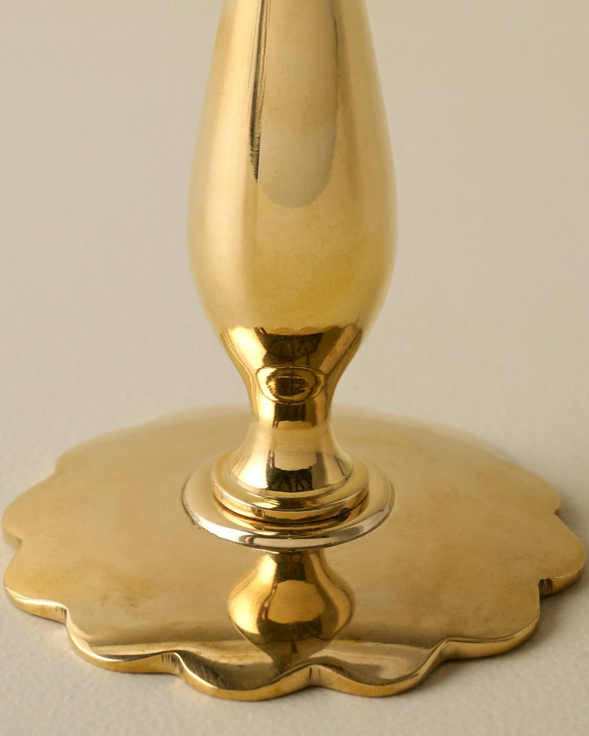 VND6624 GULATI EXPORTS Eden Solid Brass Tulip Taper Holder
