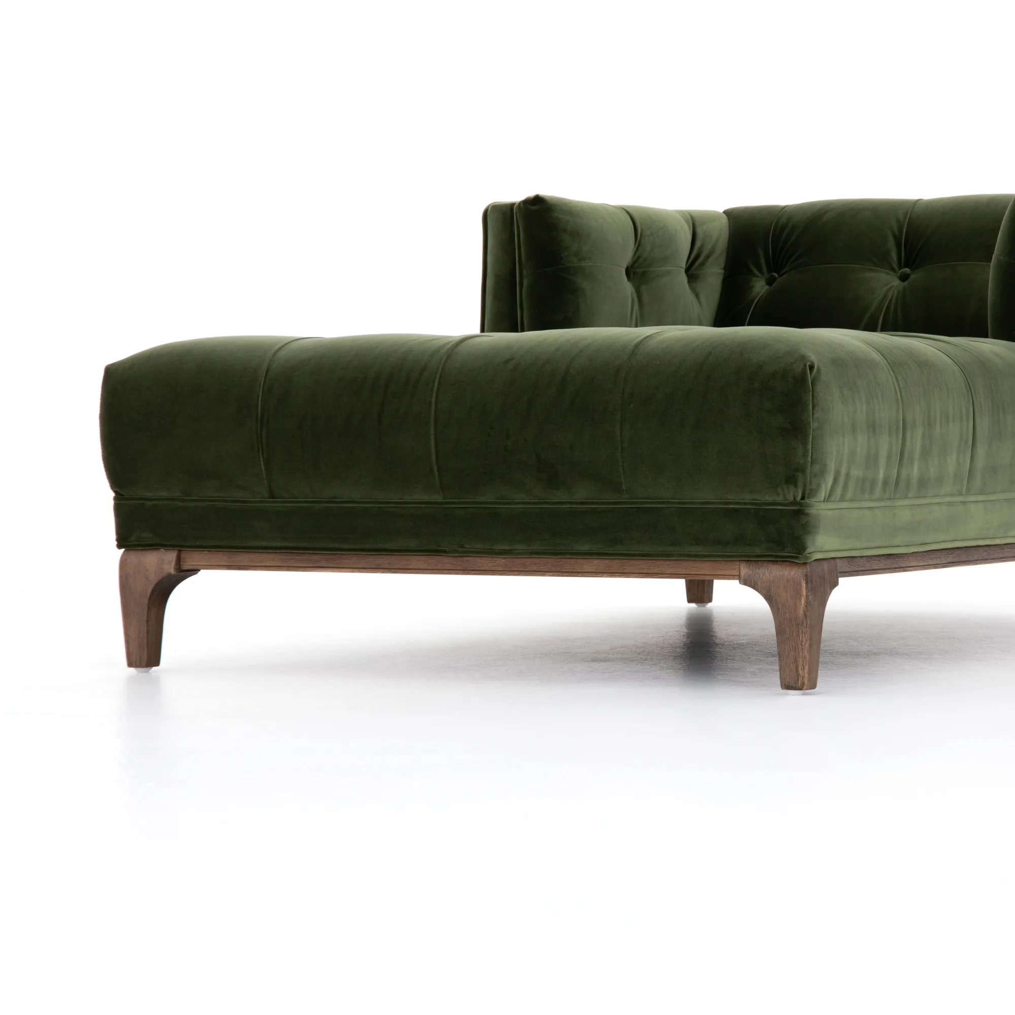 VND6200 Four Hands, LLC Elsie Chaise