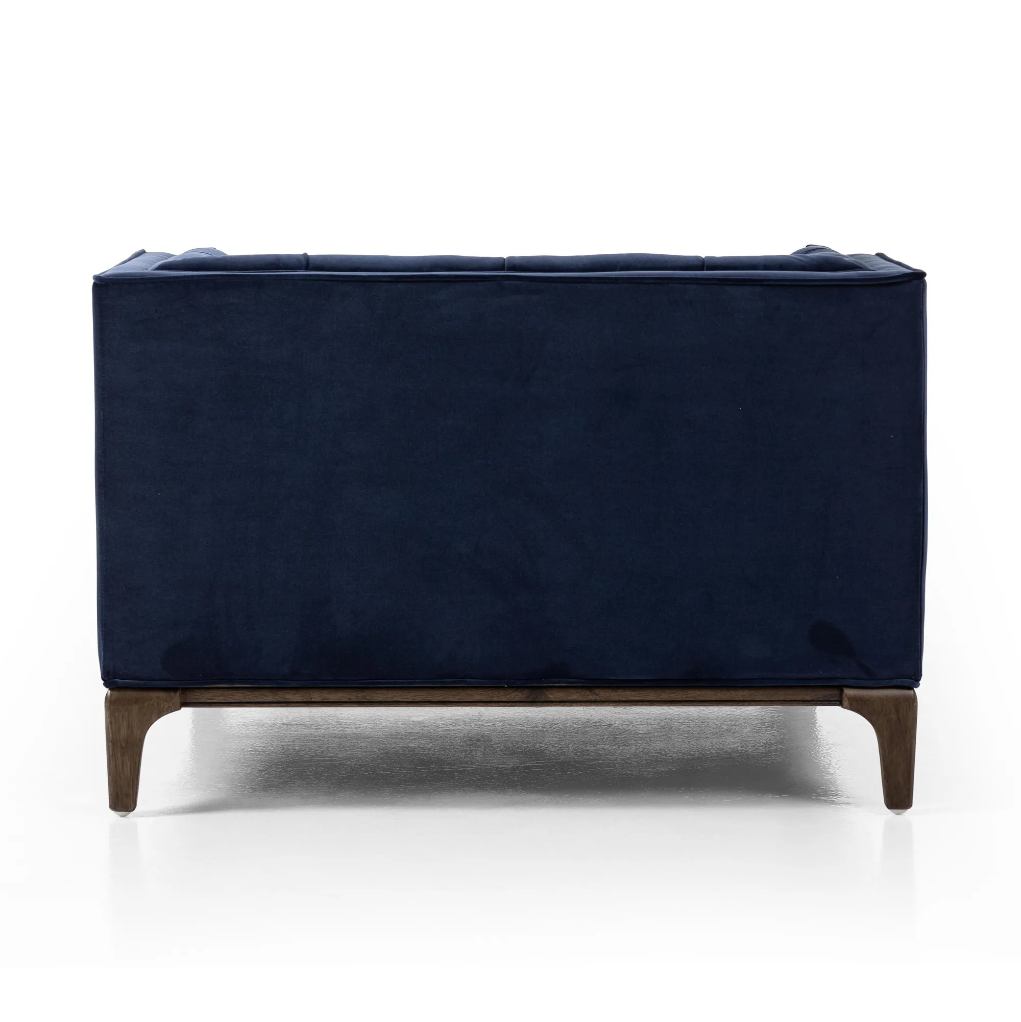 VND6200 Four Hands, LLC Elsie Chaise