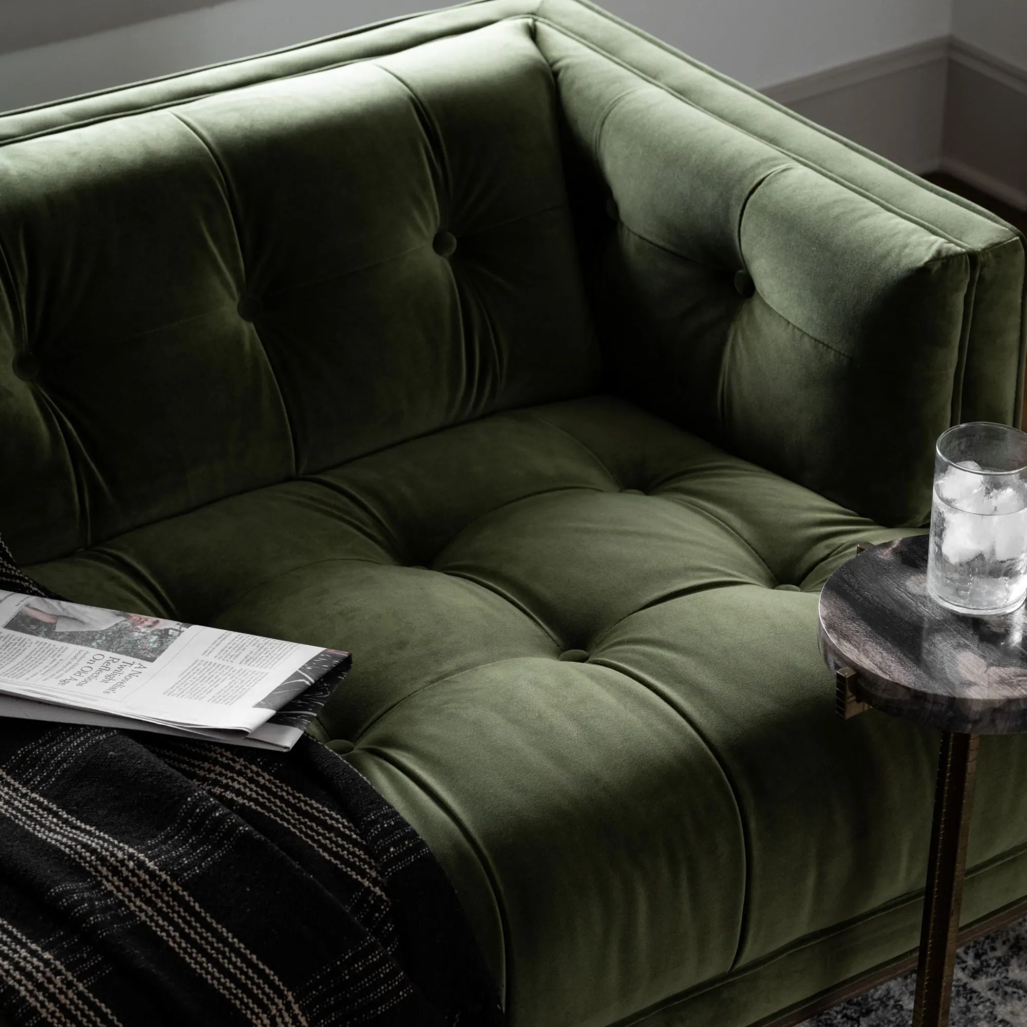 VND6200 Four Hands, LLC Elsie Sofa