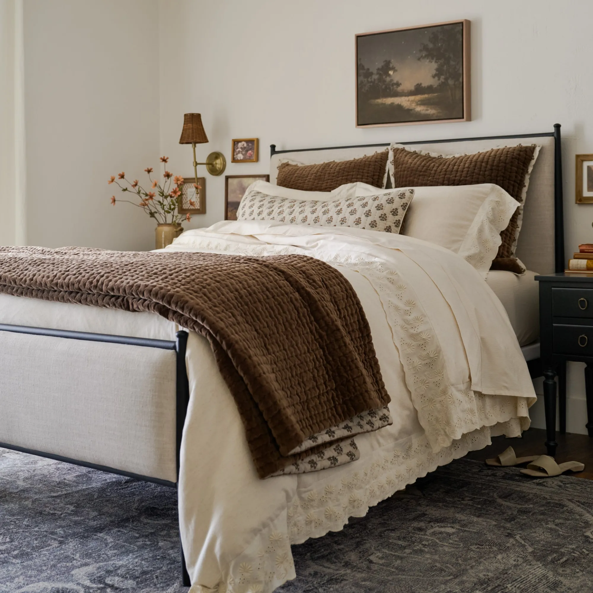 VND6200 Four Hands, LLC Emery Bed