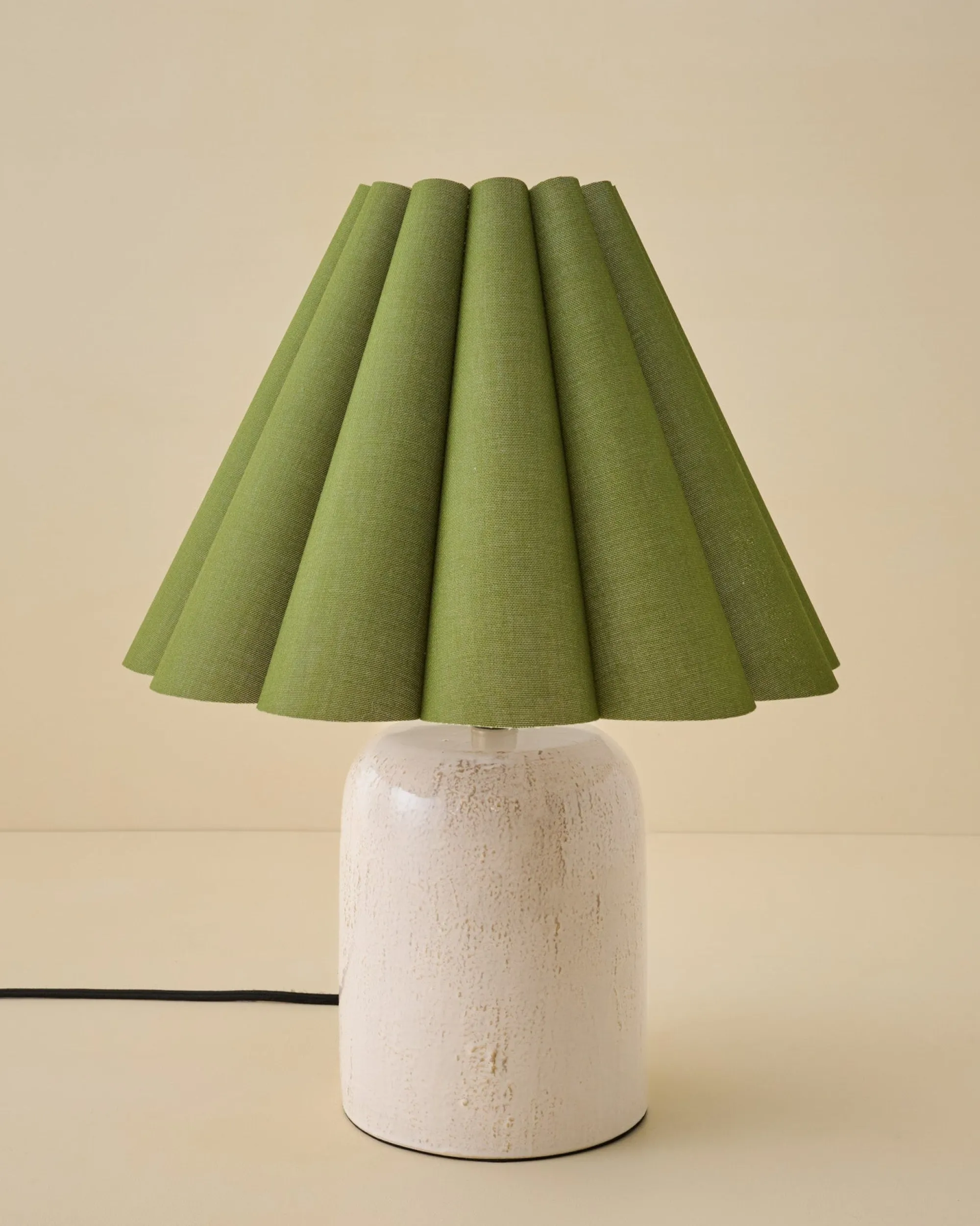 VND6475 StyleCraft Home Collection Farrah Table Lamp - Textured Cream