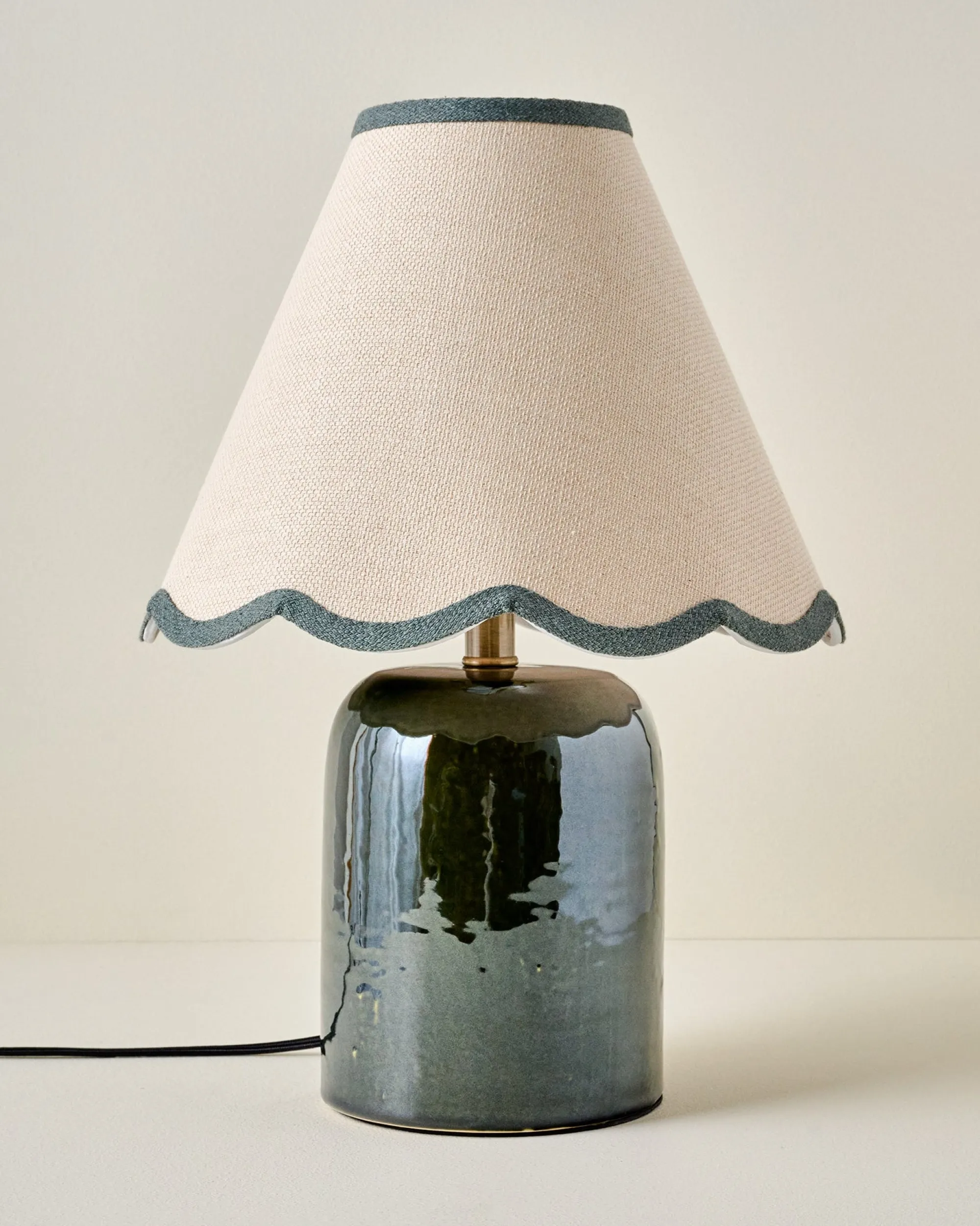 VND6475 StyleCraft Home Collection Farrah Table Lamp - Textured Green