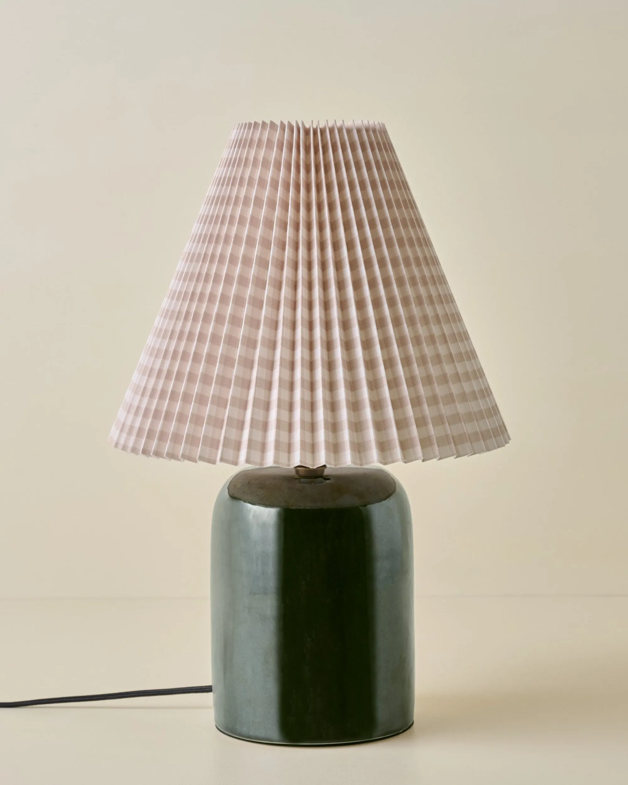 VND6475 StyleCraft Home Collection Farrah Table Lamp - Textured Green