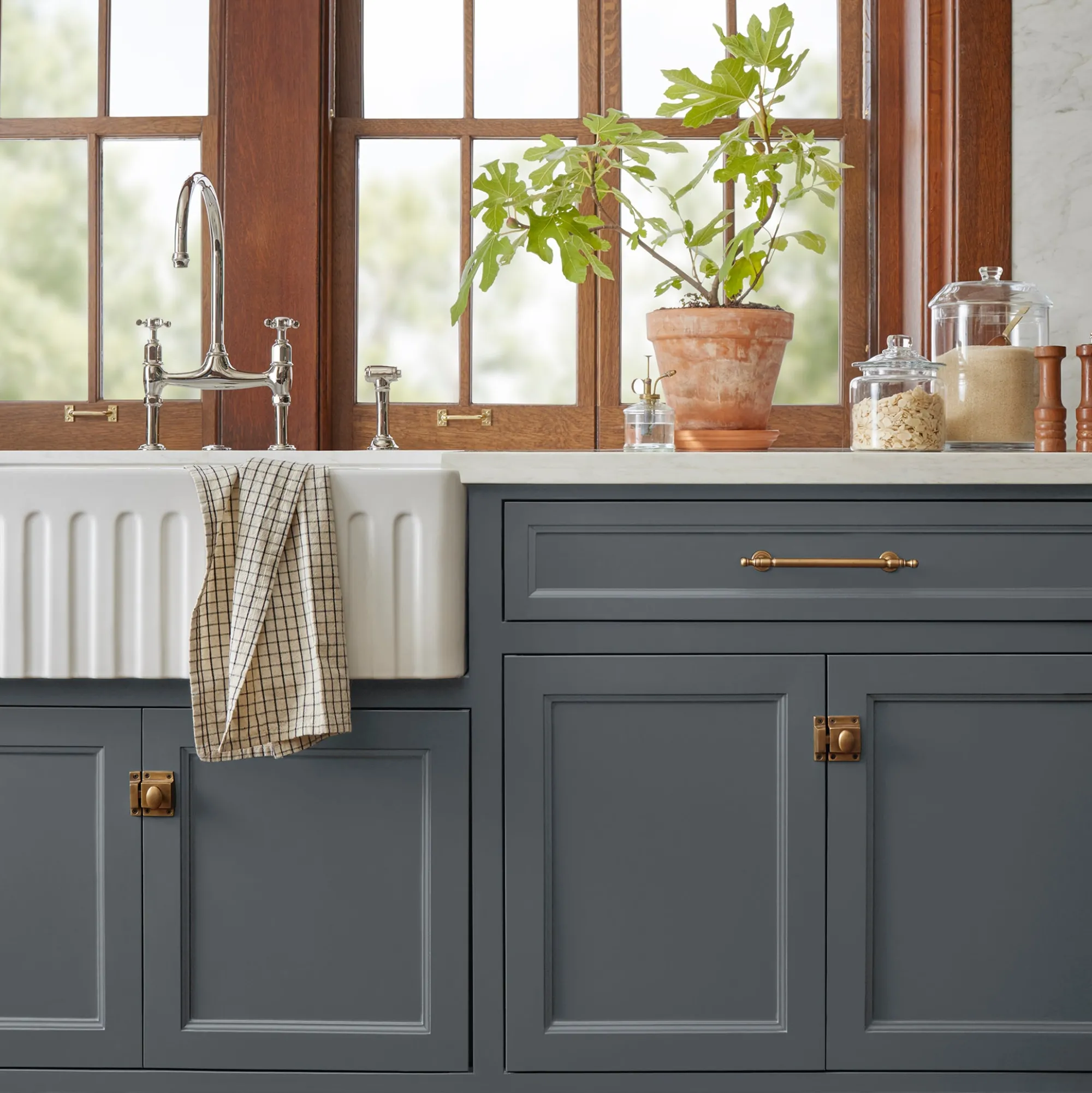 VND0188 Kilz - Masco Coatings Fine Black - Trim, Door + Cabinetry Paint