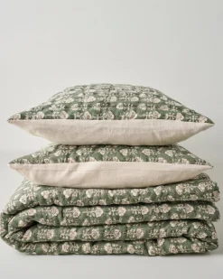 VND7018 Makerspalm, LLC Flora Block Print Quilt - Dusty Green