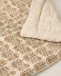 VND7018 Makerspalm, LLC Flora Block Print Quilt - Natural