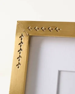 VND8122 R R INDUSTRIES Floral Antique Brass Photo Frame
