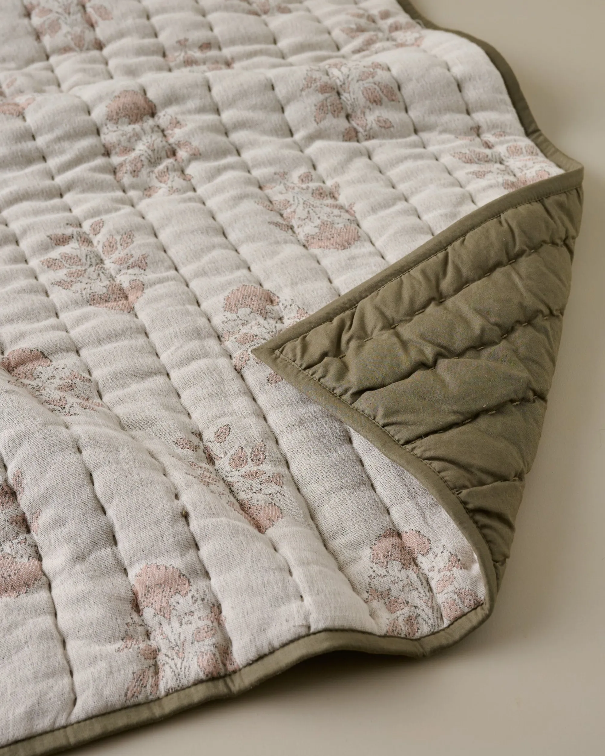 VND8328 FA HOME AND APPAREL PVT LTD Floral Jacquard Kantha Quilt