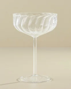 VND8124 Transparent Overseas Fluted Coupe Glass