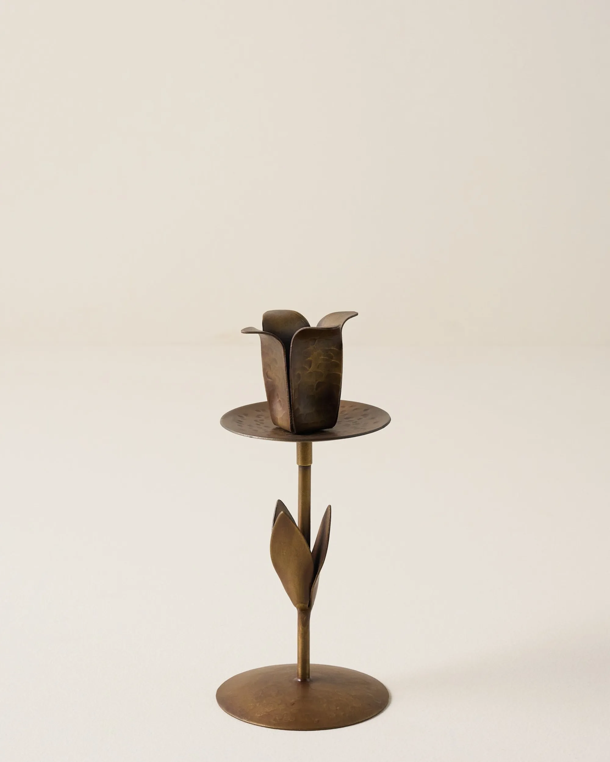 VND6628 Quality Products of India Forged Tulip Taper Holder