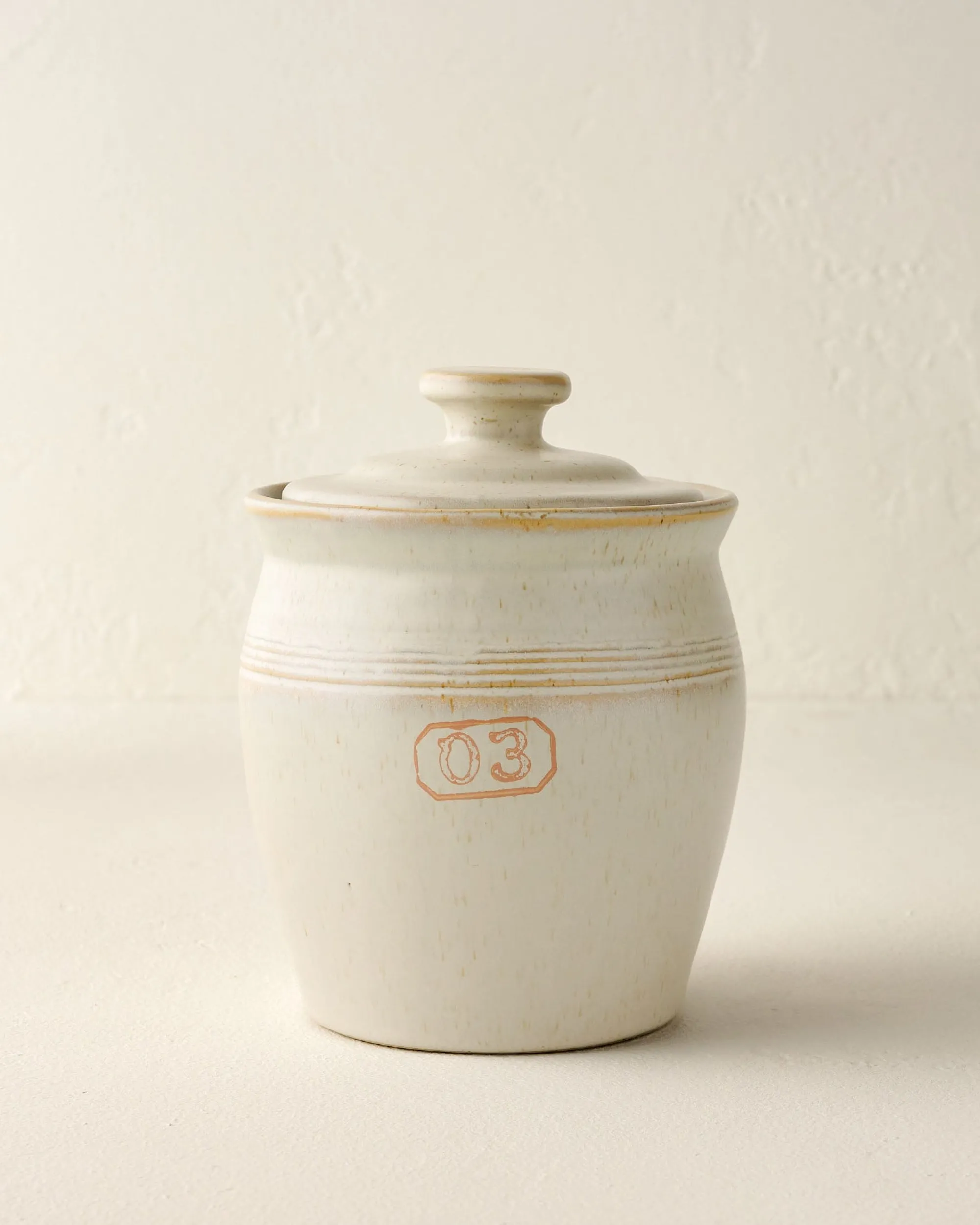 VND6562 Chaozhou Highland Crafts Company Ltd French Grey Embossed Stripe Canister