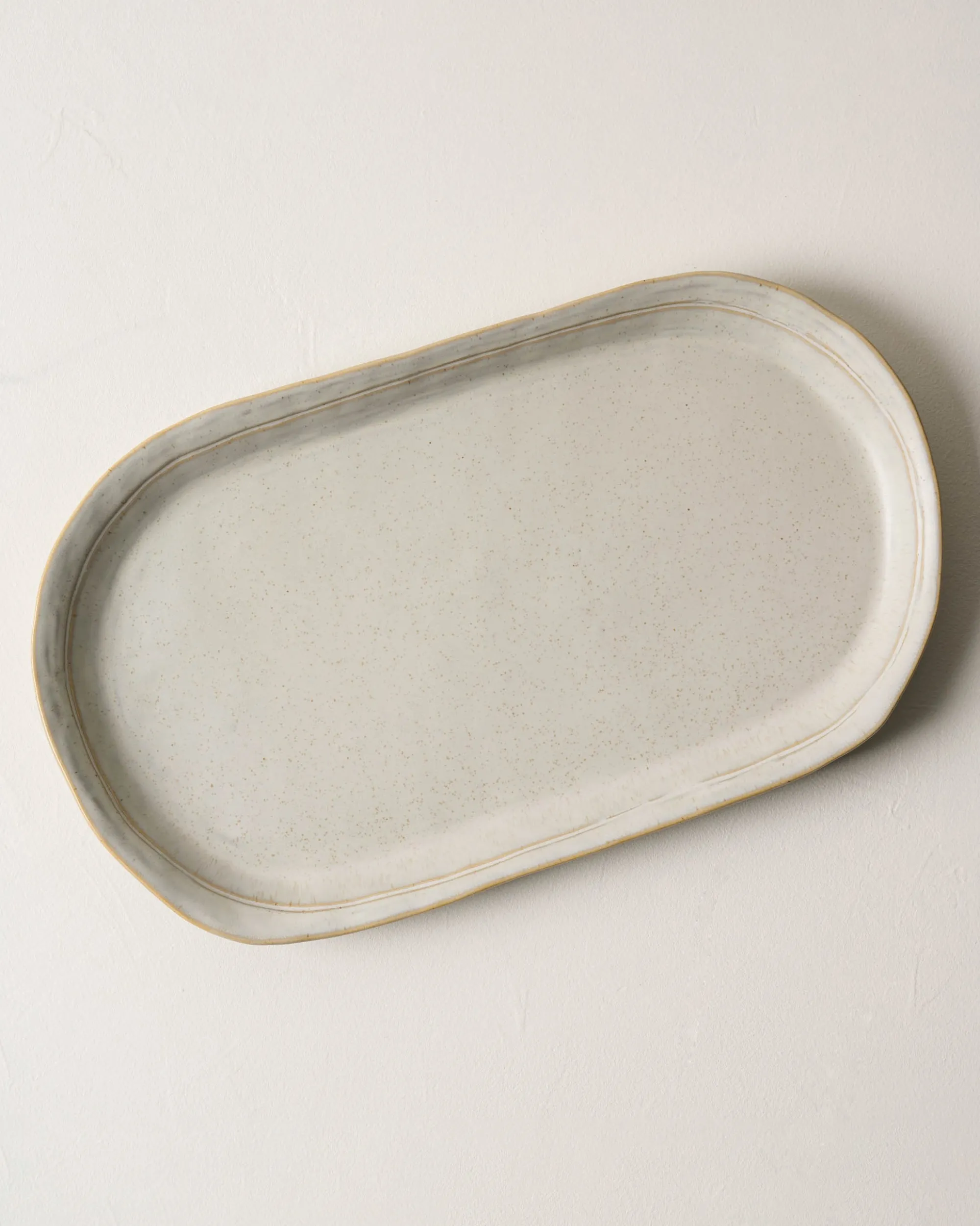VND6562 Chaozhou Highland Crafts Company Ltd French Grey Serving Tray