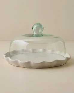 VND6562 Chaozhou Highland Crafts Company Ltd French White Ruffle Cake Plate + Dome