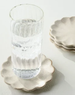 VND7018 Makerspalm, LLC French White Scalloped Edge Stoneware Coaster Set