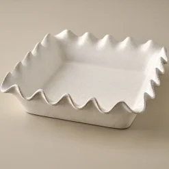 VND7018 Makerspalm, LLC French White Scalloped 9x9 Baking Pan