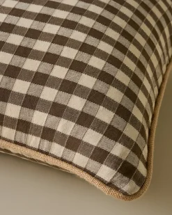 VND6843 KARUR GOLDLINE EXPORTS LLP Gingham Large Pillow