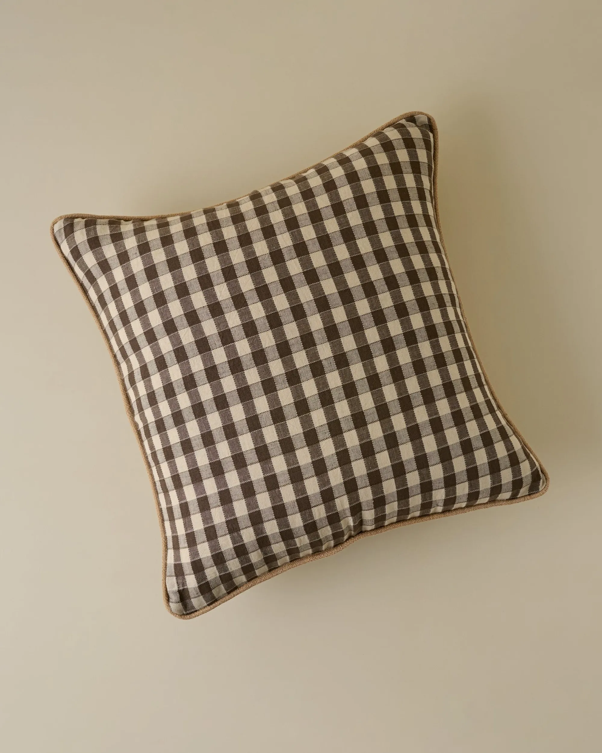 VND6843 KARUR GOLDLINE EXPORTS LLP Gingham Large Pillow