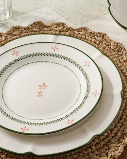 VND7817 FOXSTONE DEVELOPMENT CO.,LTD Green Luna Floral Salad Plate