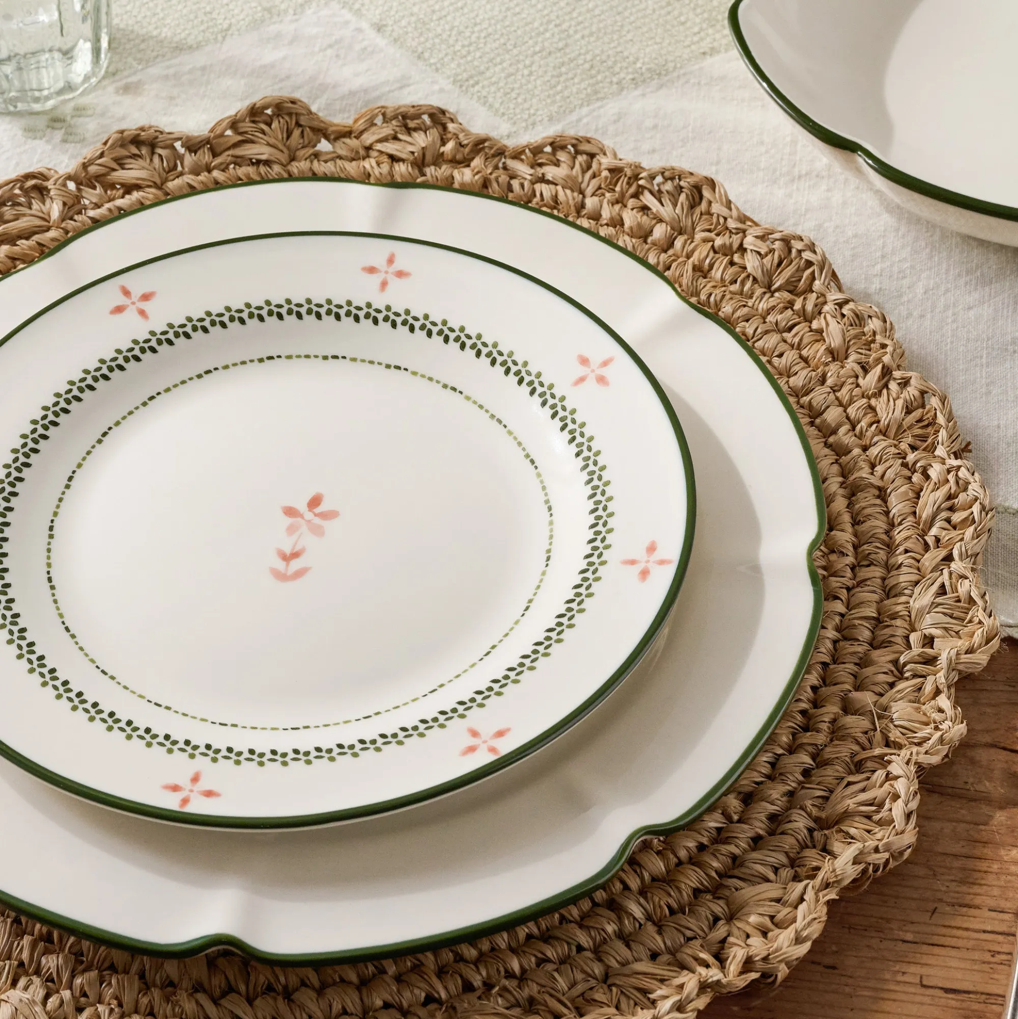 Magnolia Green Luna Scalloped 3-Piece Place Setting