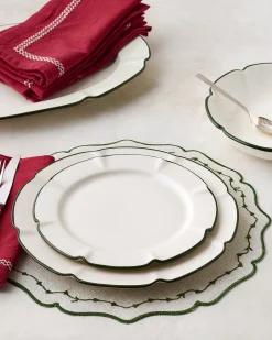 VND7817 FOXSTONE DEVELOPMENT CO.,LTD Green Luna Scalloped Plate